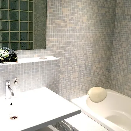 Apartament Enric Granados 17