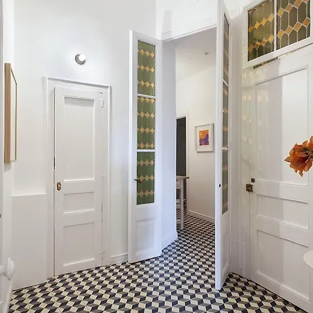 Plaza Catalunya Bed & Breakfast 3*