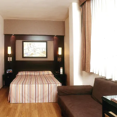 Hotel Catalonia Mikado
