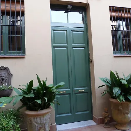 Apartment The Patio Barcelona