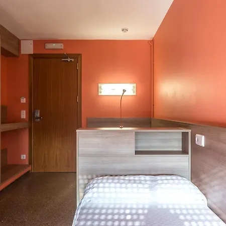 Residencia Salesiana Marti-codolar Барселона
