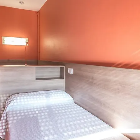 Гостевой дом Residencia Salesiana Marti-codolar