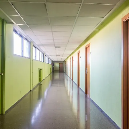 Гостевой дом Residencia Salesiana Marti-codolar