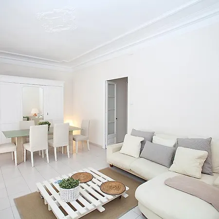 Sants-les Corts Galileu By Interhome Barcelona