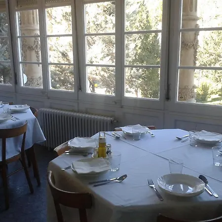 Гостевой дом Residencia Salesiana Marti-codolar