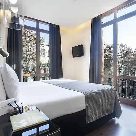 Hotel Exe Ramblas Boqueria 3*