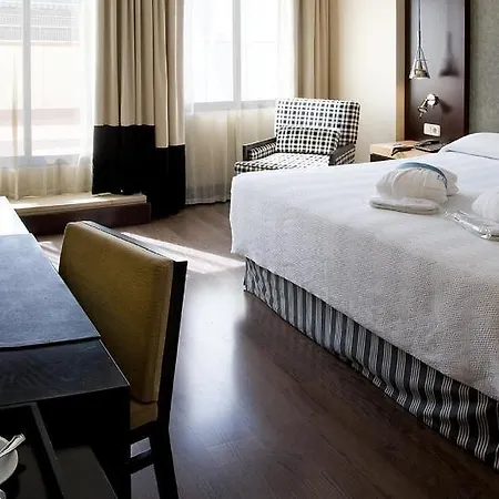 Nh Eixample 3*