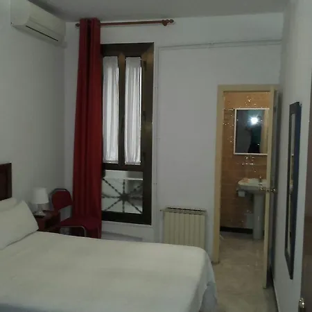 Absolut Centro Hotel 2*