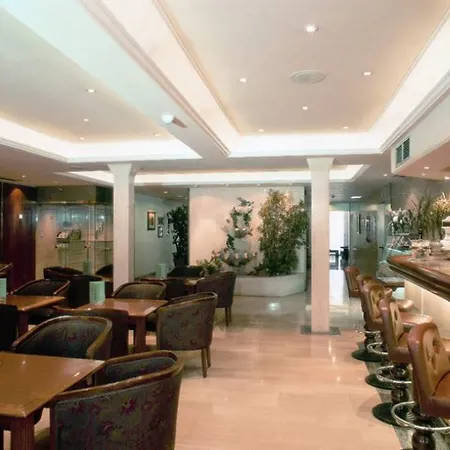 Lleó Hotel 3*