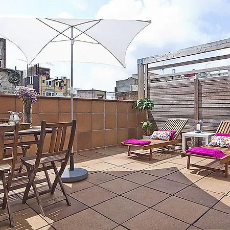 Apartment Rentals - Gracia Pool Center Barcelona