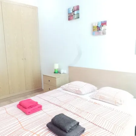 Carrer De La Riereta,15 Apartamento *