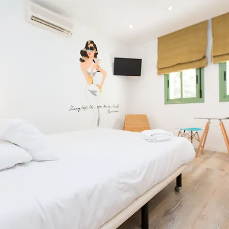Ainb Ramblas-colon Apartamento *