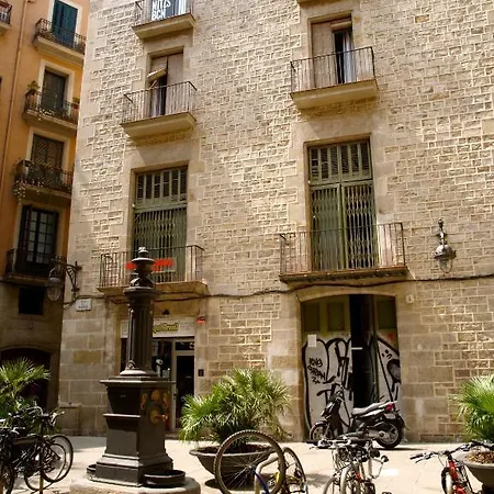 Nitzs Bcn Konukevi Barselona