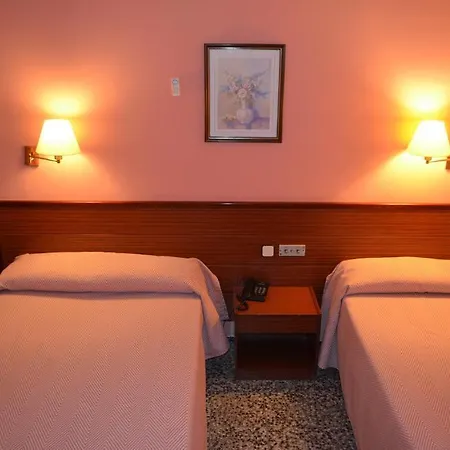 Cuatro Naciones Hotel Barcelona