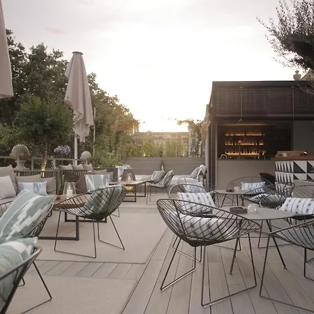 Hotel Oasis