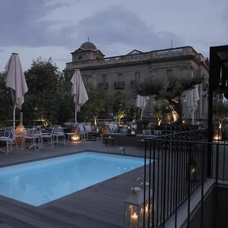 Oasis Hotel