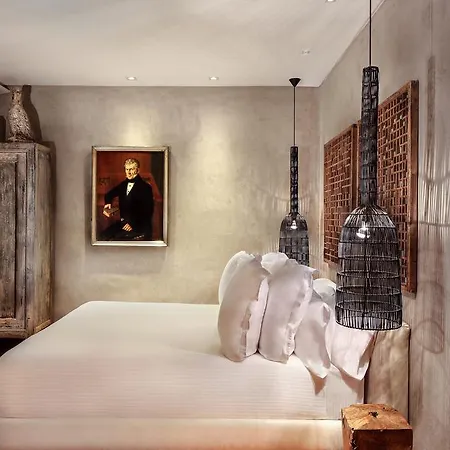 Hotel Claris & Spa Gl, A Small Luxury Of The World