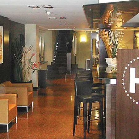 Hotel Catalonia Mikado 3*