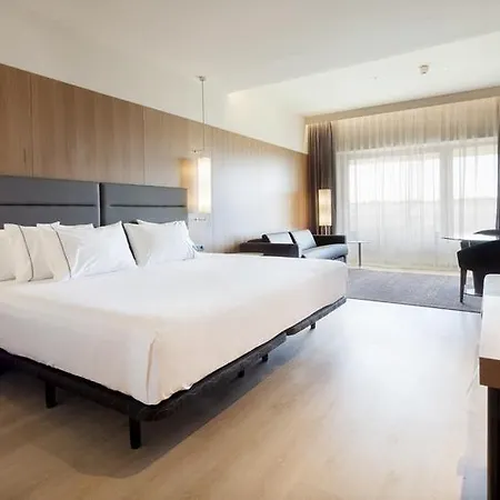 Ac Sants Hotel 4*