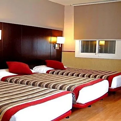 Гостевой дом Yomo Bcn Port 2*