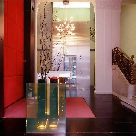 Hotel Sixtytwo