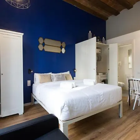 Otel En Ferran By The Streets 4*