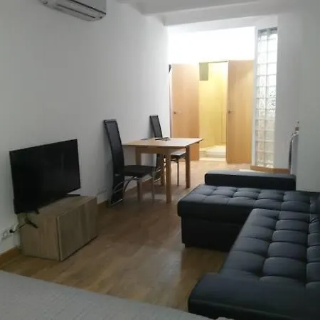 Spacious Doubleroom At Sants Daire Barselona