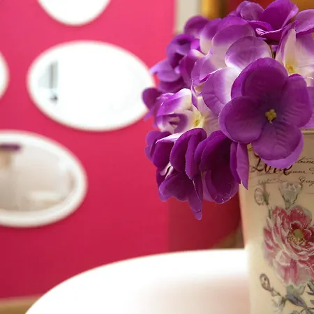 Jardinets Bed & Breakfast 2*