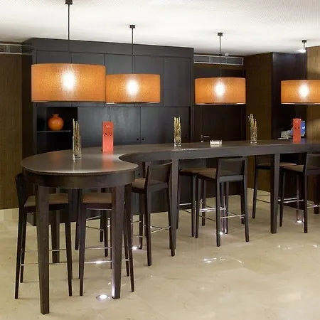 Отель Nh Sants 4*
