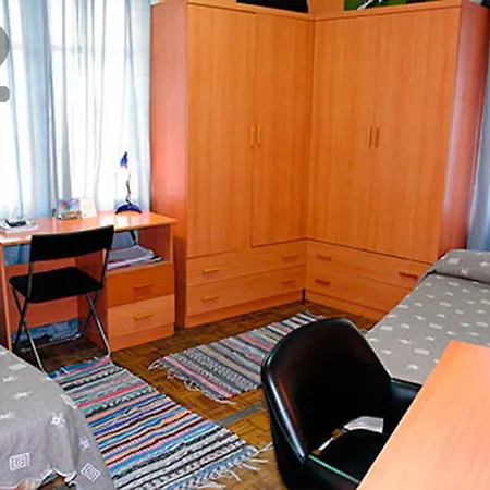 Residencia Universitaria San Marius- Diagonal * Barcelona