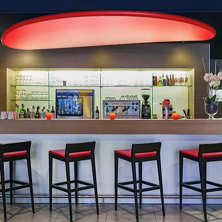 Ibis Centro Отель 2*