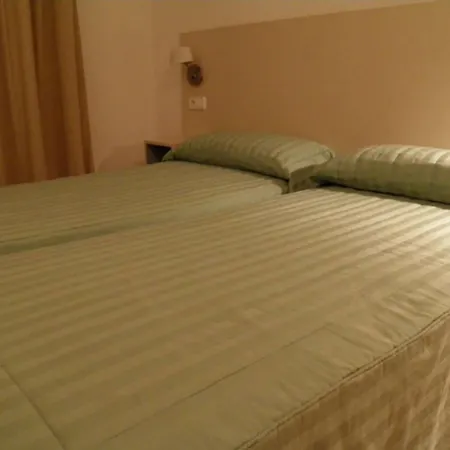 Sant Jordi Fontanella Apartment *