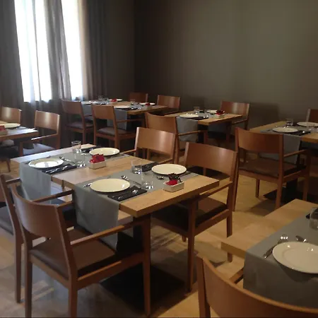 巴塞罗那安比特酒店 酒店 4*