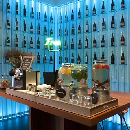Sixtytwo Hotel 4*
