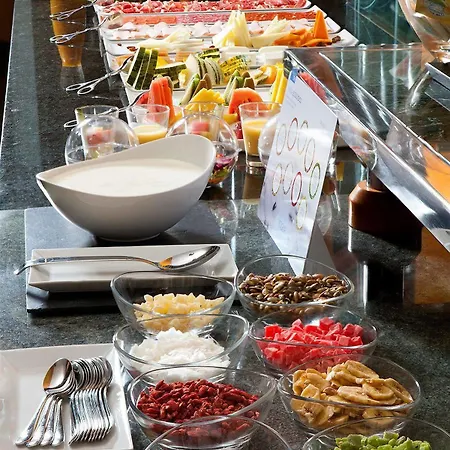 Catalonia La Boqueria Hotel 4*