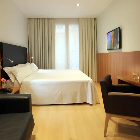 Lleó Hotel 3*