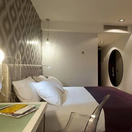 Ikonik Ramblas 4*