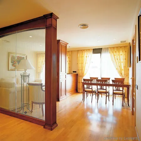 Apartaments-hotel Hispanos 7 Suiza Apartahotel 4*