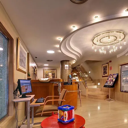 Apartahotel Apartaments-hotel Hispanos 7 Suiza Barcelona