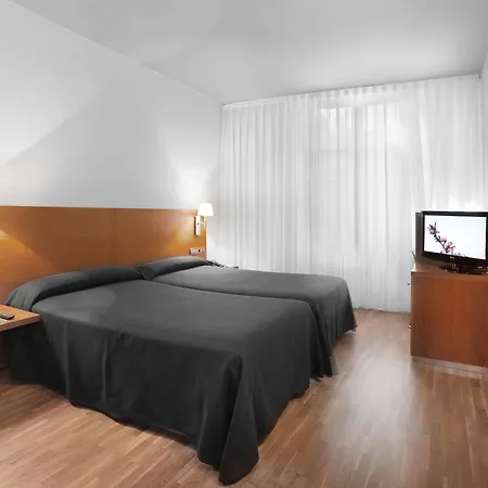 Hotel Onix Rambla 3*