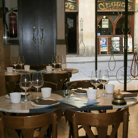Adagio Hotel 2*