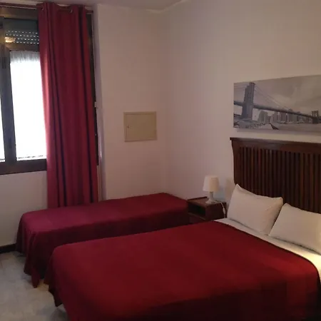 Absolut Centro Hotel 2*