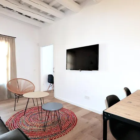 Classbedroom Port Ramblas Apartment Barcelona