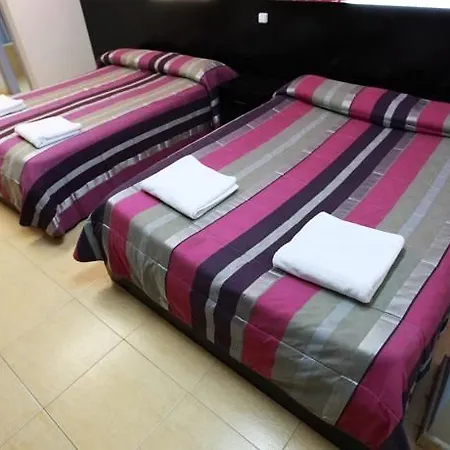 Sun & Moon Hostel *