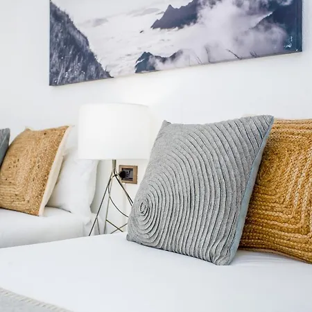 Lodging Beach House Olimpica Барселона