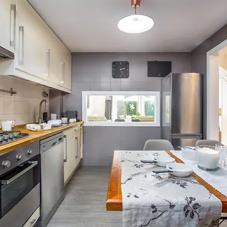 Lodging Beach House Olimpica * Барселона