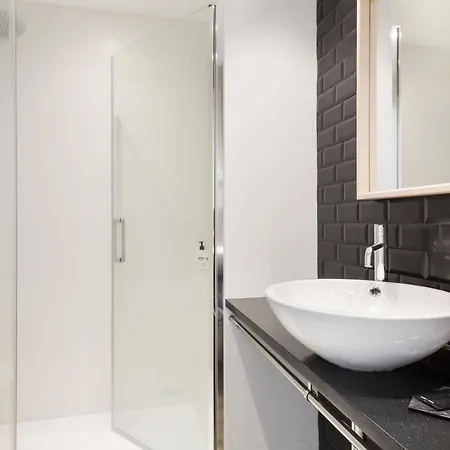 Acta Bcn 40 Hotell 2*
