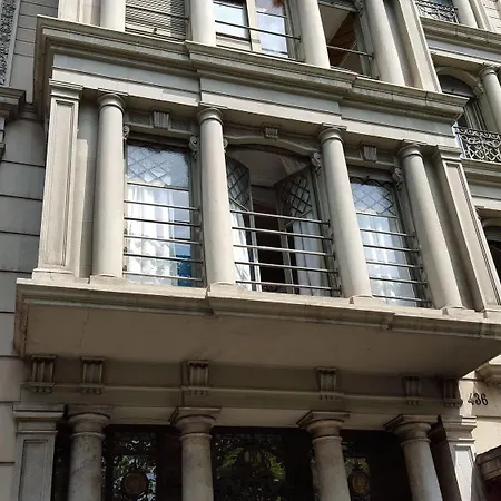 Diagonal House Hostel *
