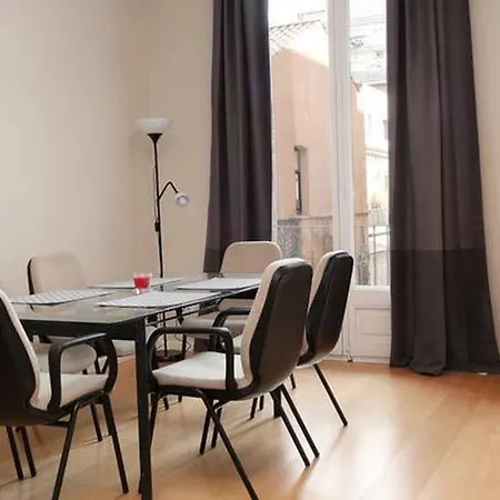 Modern Quiet Flat With A Large Balcony Lägenhet *