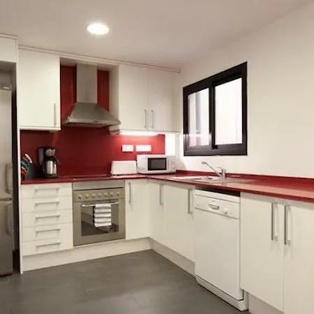 Appartamento Spacious For Families Near Park Guell *